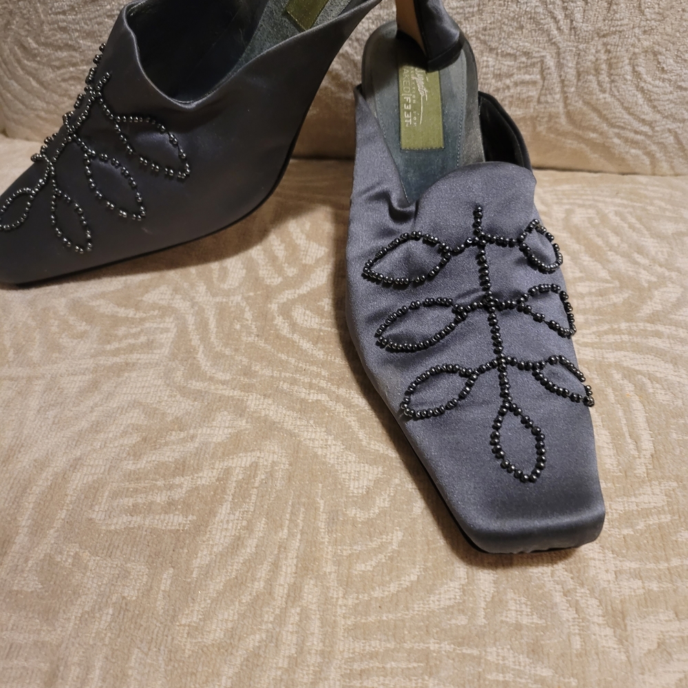 Womens Naked Feet Brand Evening Gray Satin Beaded Slip-On Heels 9 1/2